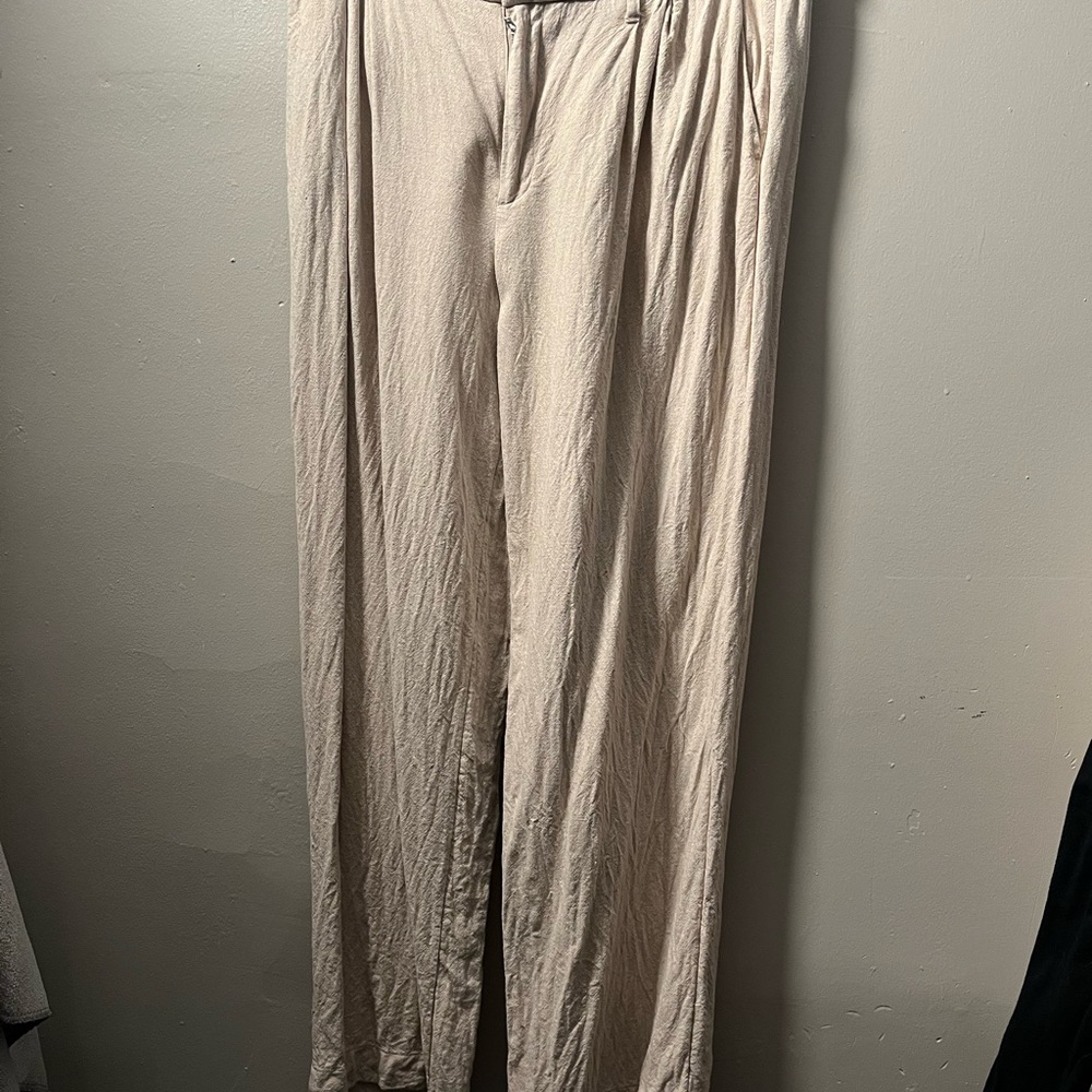 Women's khaki linen blend pants